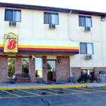 19SUPER 8