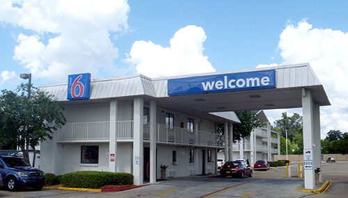 26MOTEL 6