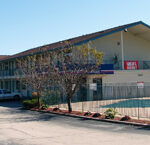 6MOTEL 6