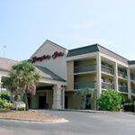 HAMPTON INN3