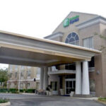 HOLIDAY INN EXPRESS3