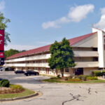 RED ROOF INN
