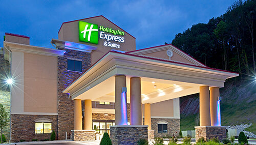 HOLIDAY INN EXPRESS & SUITES1